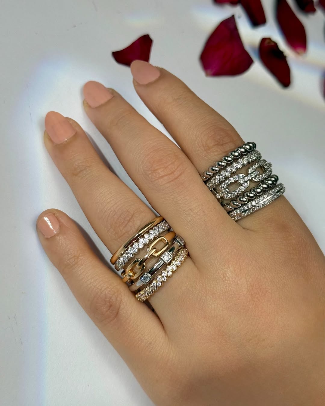 Elegant Set of Rings