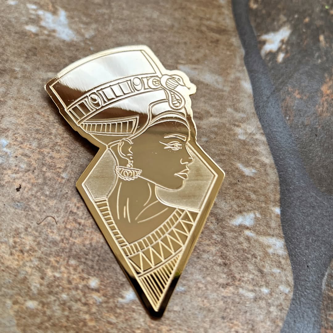 Gold-Plated Brass Brooch – Exclusive Design for Queen Nefertiti